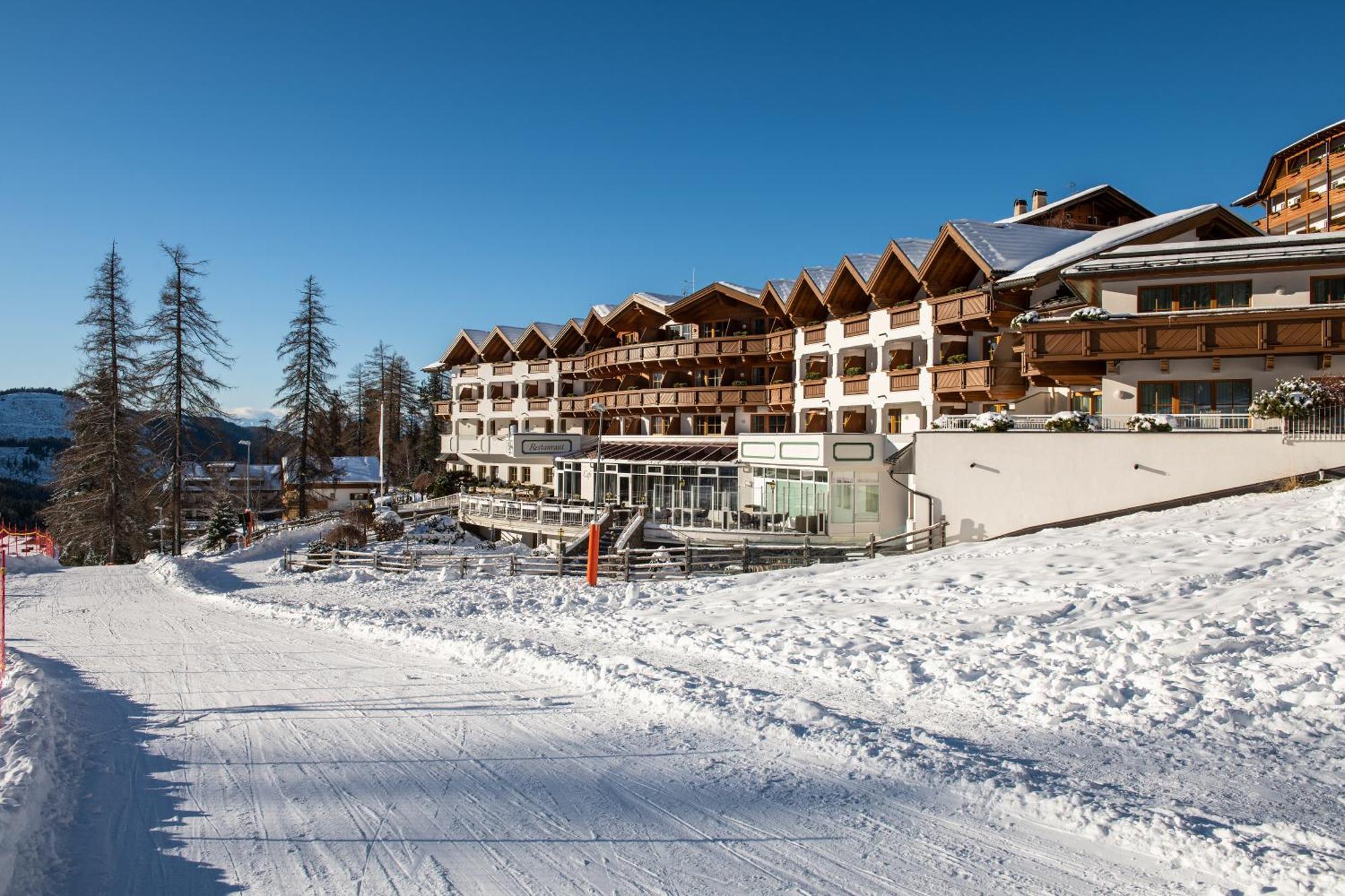 Hotel Sonnalp Obereggen Bagian luar foto